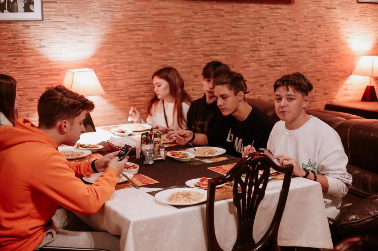 Gala Hotel 카미야네치포딜시키 외부 사진