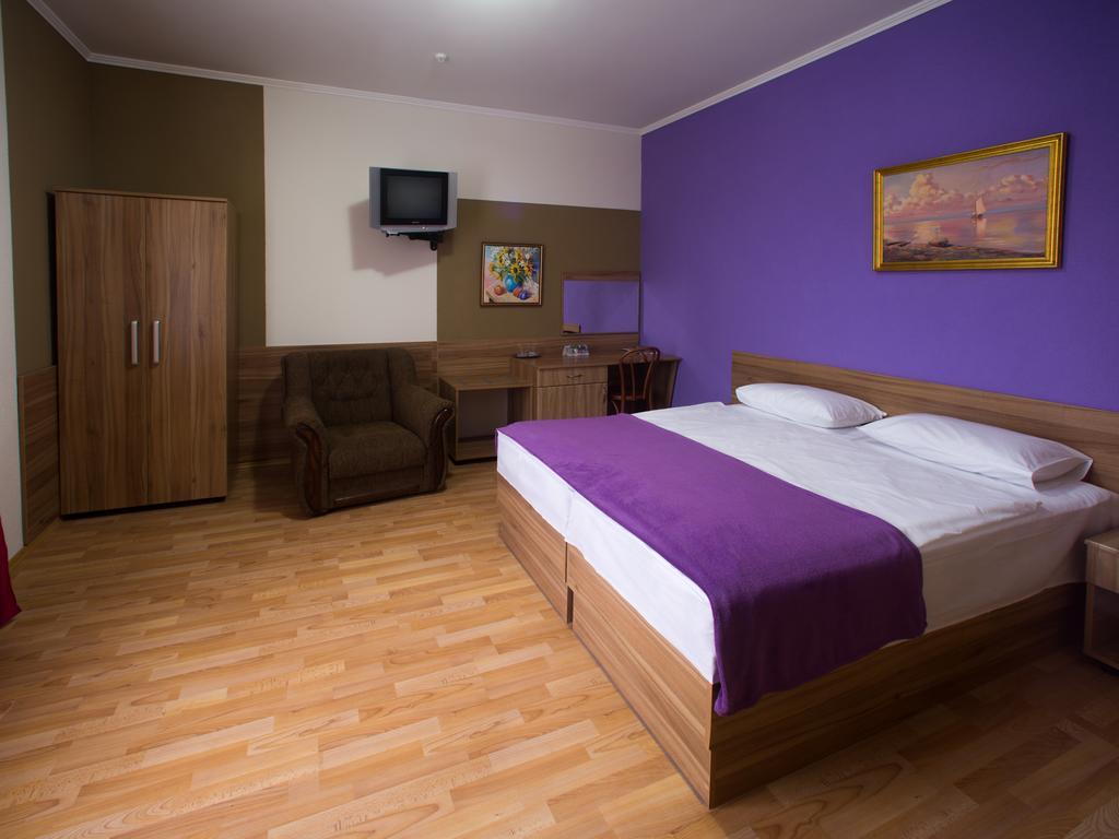 Gala Hotel 카미야네치포딜시키 객실 사진