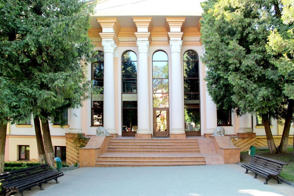 Gala Hotel 카미야네치포딜시키 외부 사진